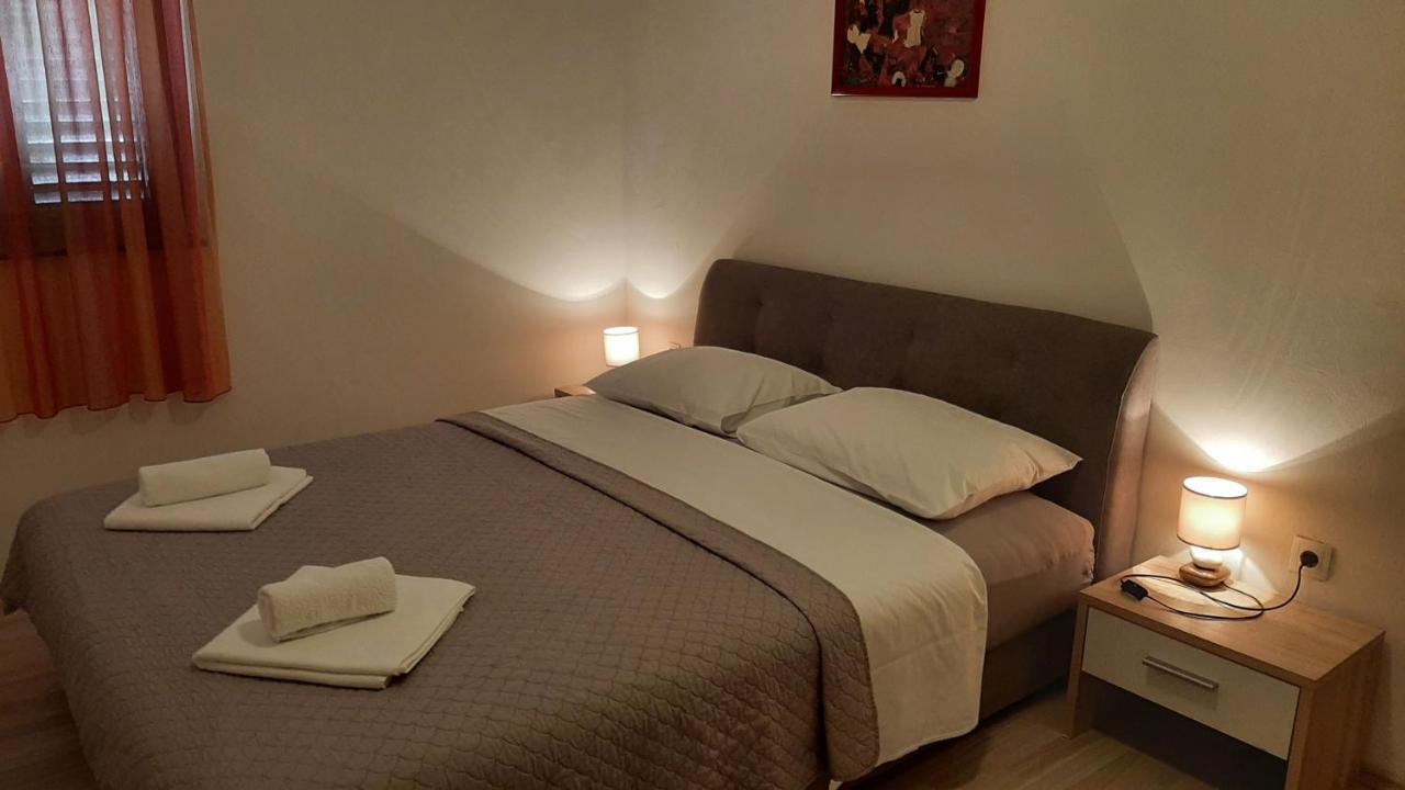 Apartmani Mw, Crveni Apartman Baška Exteriör bild