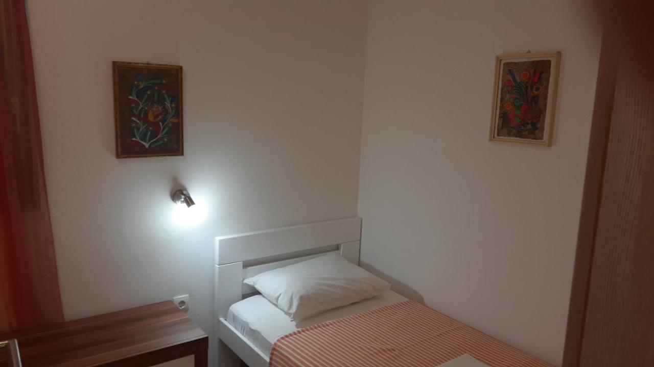 Apartmani Mw, Crveni Apartman Baška Exteriör bild
