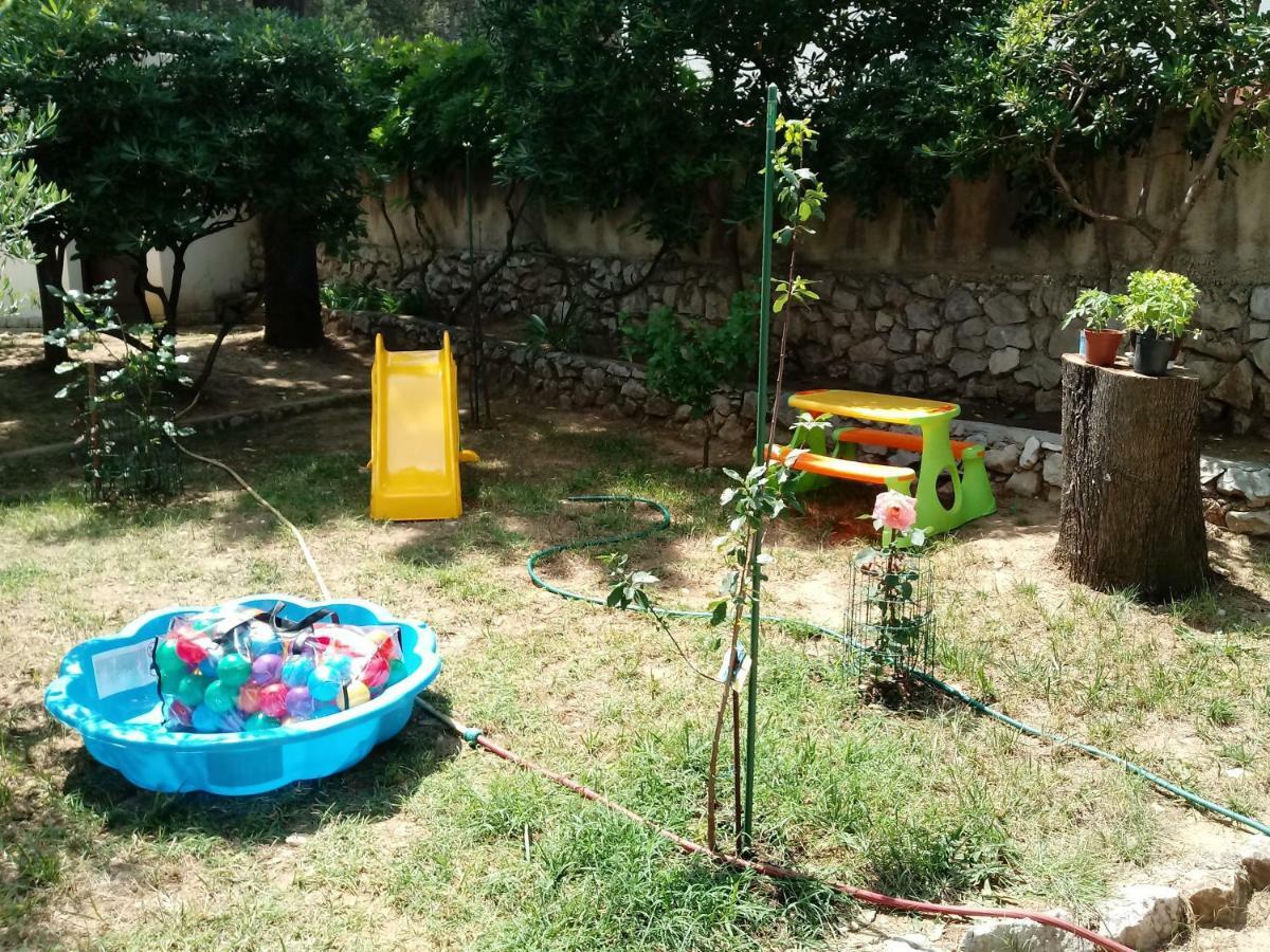 Apartmani Mw, Crveni Apartman Baška Exteriör bild